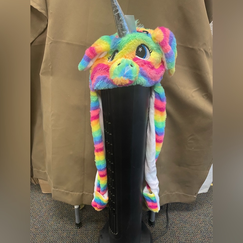 Rainbow - UNICORN PLUSH HAT WITH MIVING EARS - Picture 1 of 7